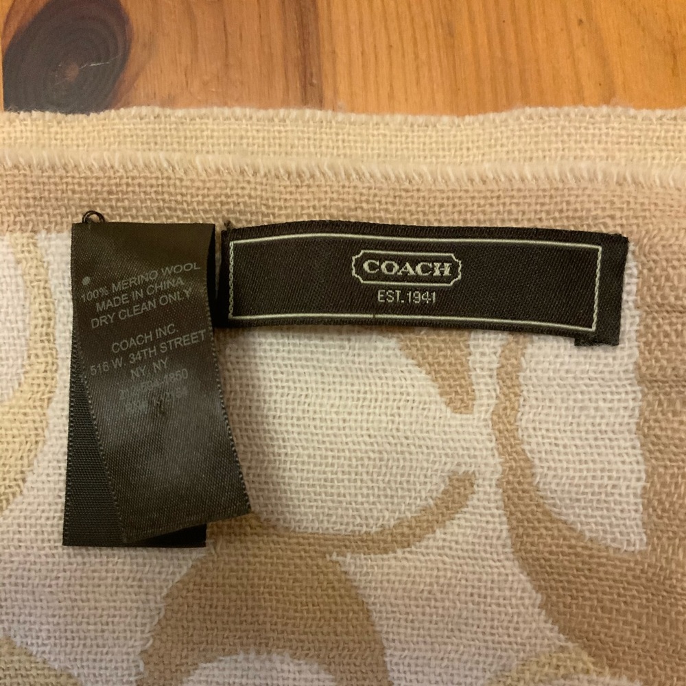 Coach 100% Merino Wool Scarf - Picture 2 of 3